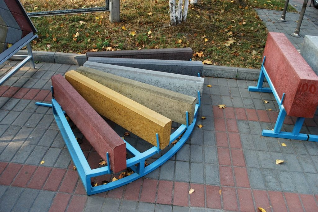 Бордюри. Фото кольори вуличних бордюрів. Салон тротуарної плитки «Melius» у Вінниці